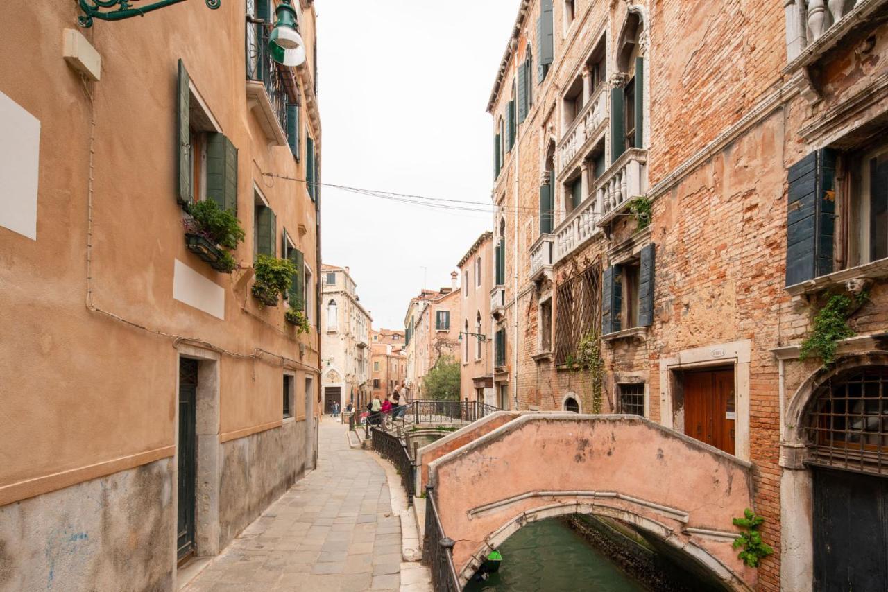 ונציה Casa Manina Sul Ponte - Your Private Canal View מראה חיצוני תמונה